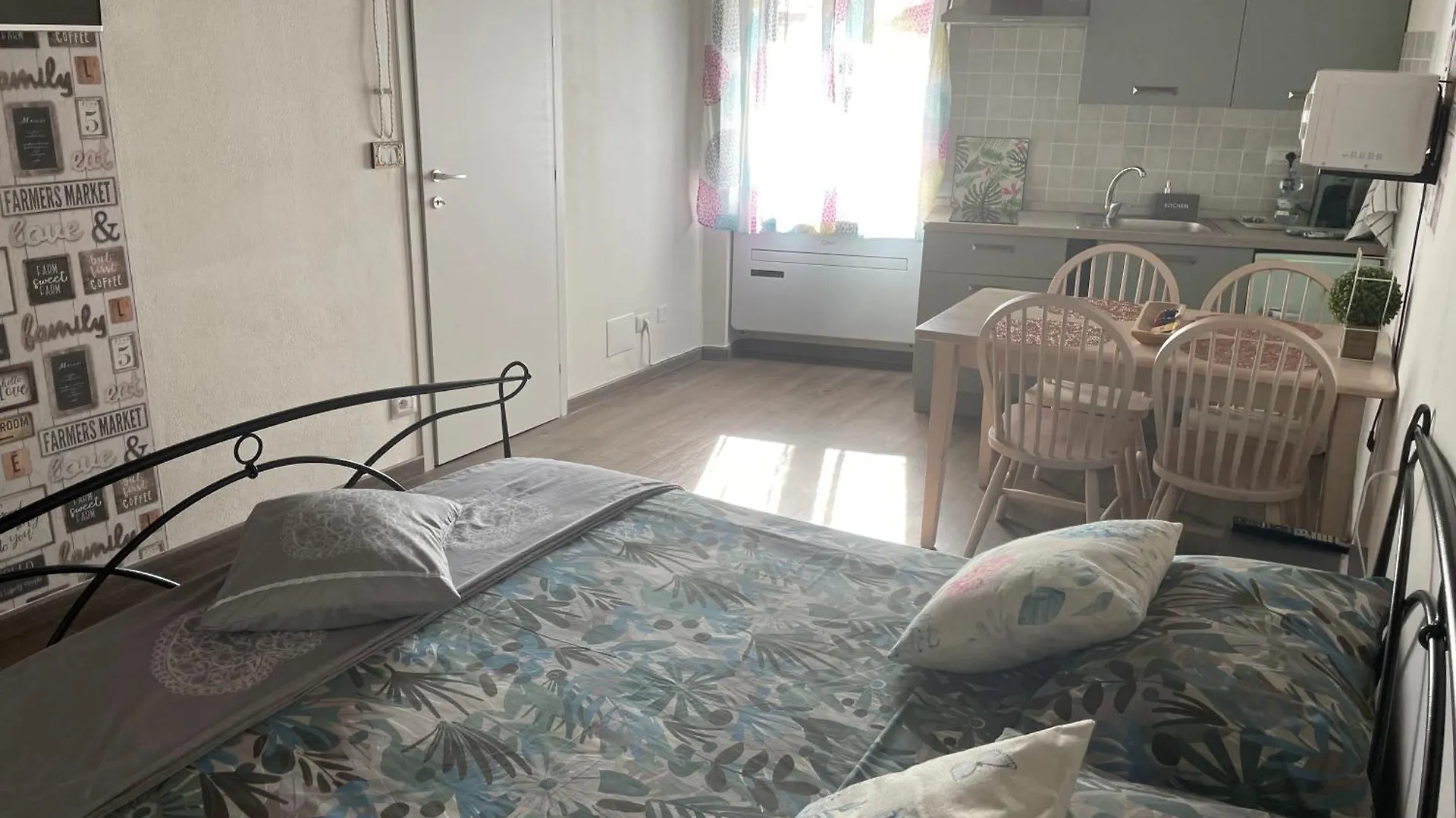 מלון סאסארי La Casa Di Pi Ta בית הארחה